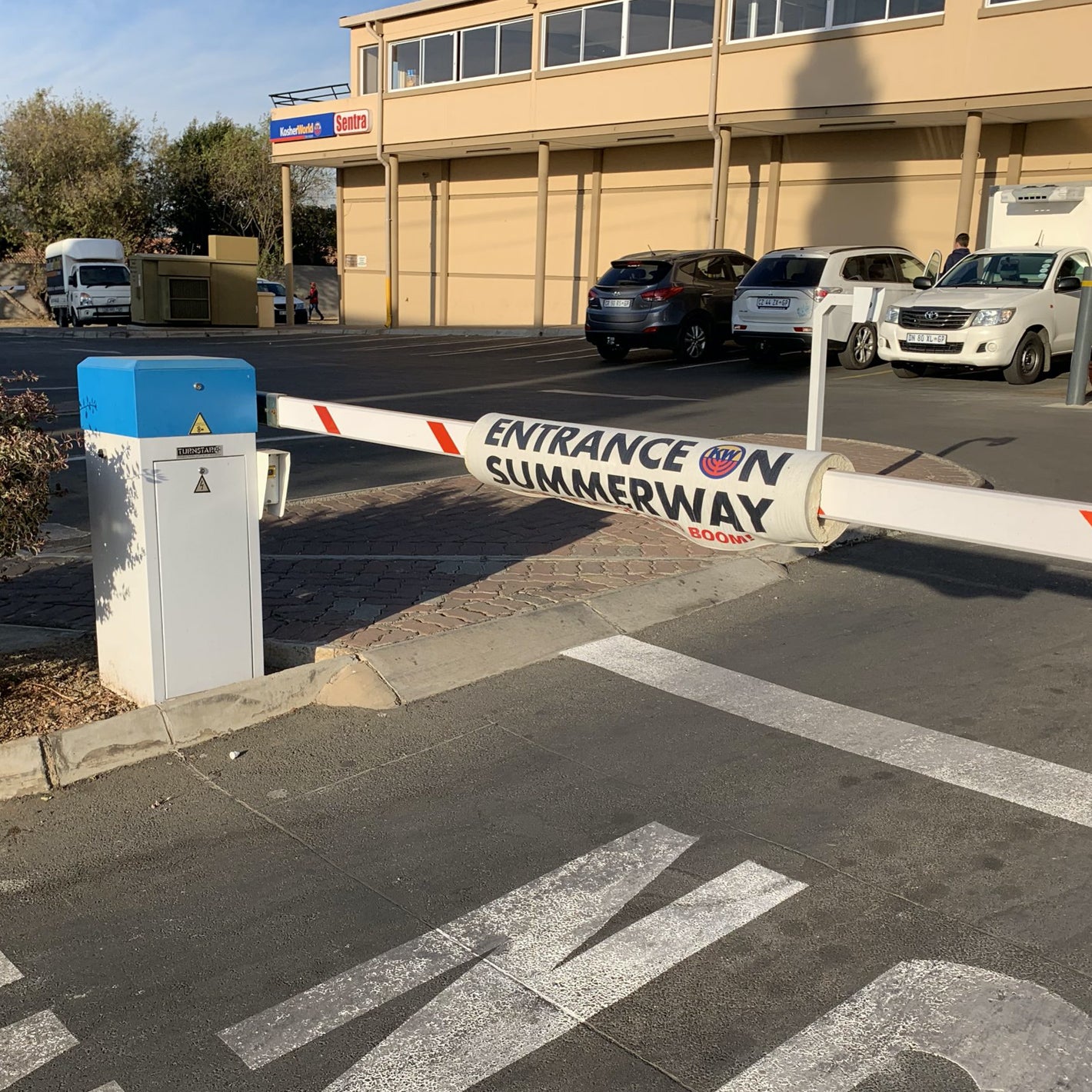 Turnstar Traffic Master Automatic 6m Traffic Barrier Boom Gate