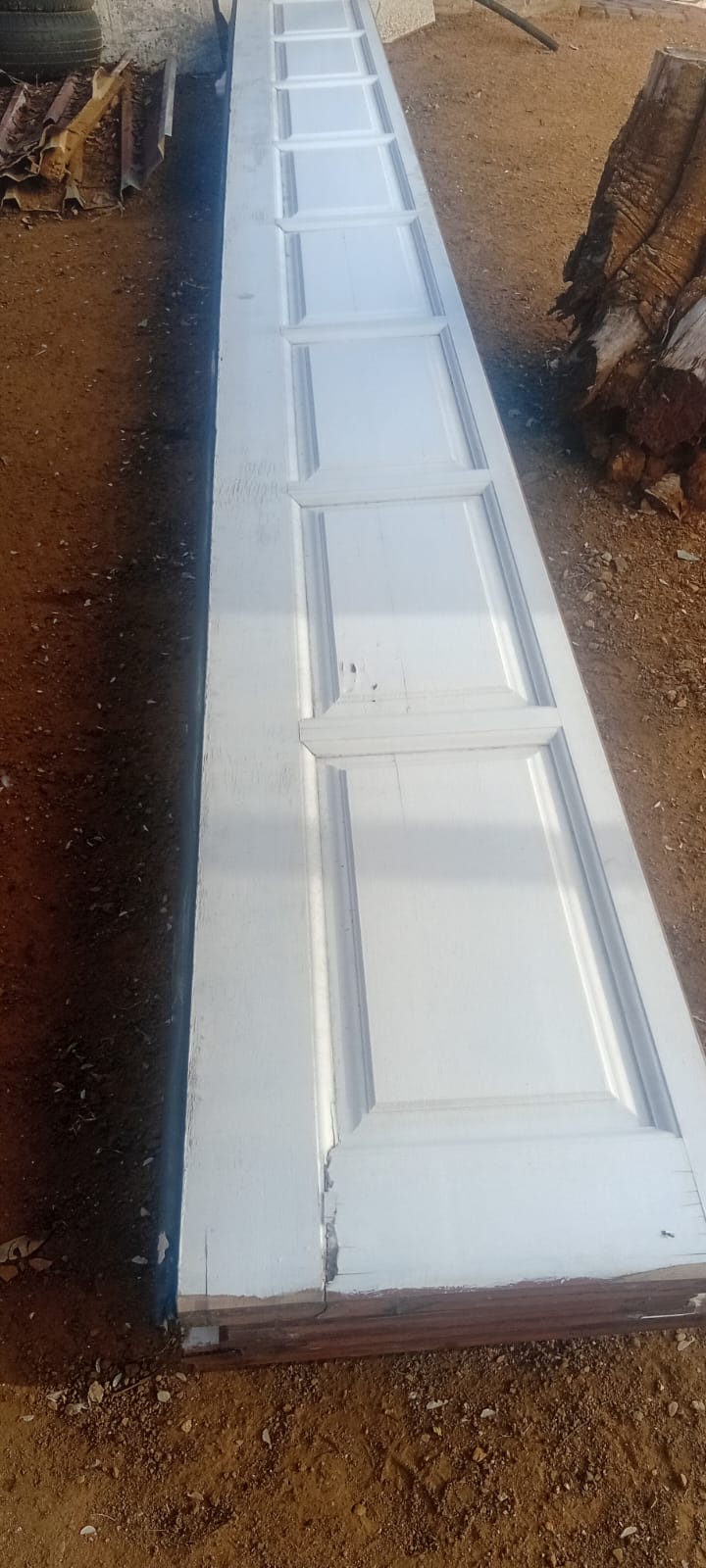 Sectional Double Garage Door Wooden White - Pre-owned