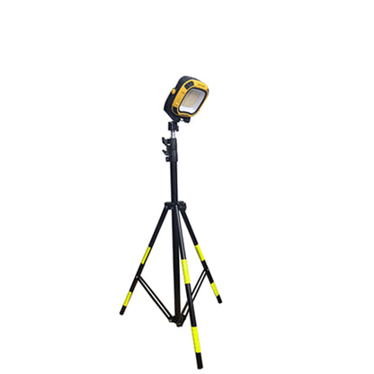 Zartek ZA-843-T USB Rechargeable LED Powerbank Worklight with Tripod